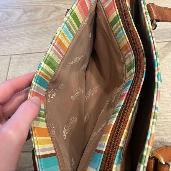 Fossil Signature Striped Multicolor Leather Shoulder Bag - Picture 9 of 11